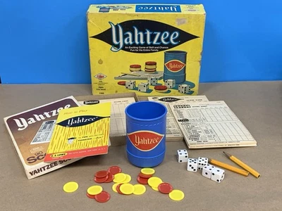 Vintage 1970's Yahtzee Game No 950 & Score Pads 100% Complete - Image 1 of 4