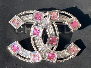 CHANEL 2017S SILVER TONE CC LOGO WHITE AND PINK CRYSTALS SMALL BROOCH PIN - Picture 1 of 9