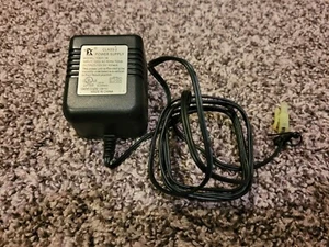Yixin Electronic Class 2 Netzteil Modellnummer YX01-18 - Bild 1 von 5