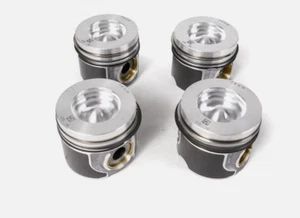 Pistons Set For Jaguar Land Rover 2.0L Diesel AJ200D 204 DTA LR082541 - Picture 1 of 6