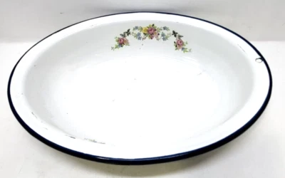 Vintage Mid-20th Century Decorative Enameled Metal Serving Bowl Floral Design - Imagem 1 de 4