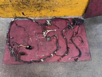 JDM 05-07 SUBARU WRX STI BAHÍA DE MOTOR CAJA DE FUSIBLES ARNÉS CABLEADO MONTAJE VERSIÓN 8 Foto 1 de 4