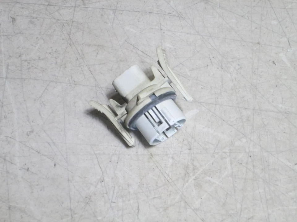 99 00 Conector bombilla señal de giro faro BMW 528 540 M5 Foto 1 de 1