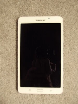 Samsung Galaxy Tab A6 Nook Tablet | Model SM-T280 | 8GB | 7" | WiFi Only - White - Image 1 of 4