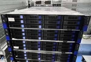 Serveur rack personnalisable TYAN B8252T75V8E4HR-2T 12 x 3,5 pouces (4 x NVMe) pour EPYC 7003 - Photo 1/3