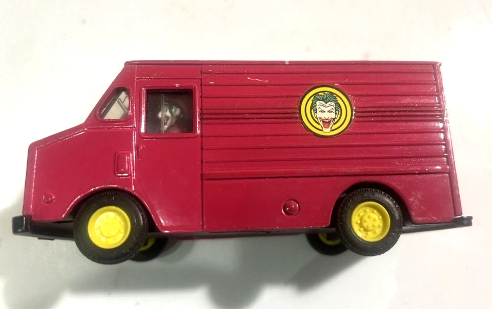 Vintage 1989 ERTL Batman The Joker Van DC Comics 4.5” metal - Image 1 of 4