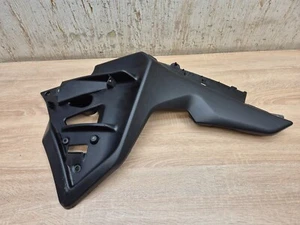 Carenado cubierta cuadro lateral izquierdo Yamaha MTT690 Tracer 700 2022-2024 B4T-F4129-00 - Imagen 1 de 19