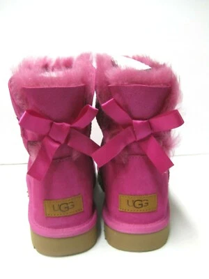 UGG MINI BAILEY BOW II WOMEN ANKEL BOOTS SUEDE FUCHSIA US 7 /UK 5 /EU 38 /JP 24 - Image 1 of 4