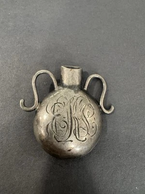 Vintage Wayne Sterling Silver Urn Jug Brooch Monogrammed K 11.64G - Image 1 of 4