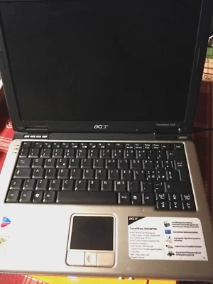 ACER TravelMate 3000 - Notebook  12.1" - per riparazioni o ricambi - Immagine 1 di 4