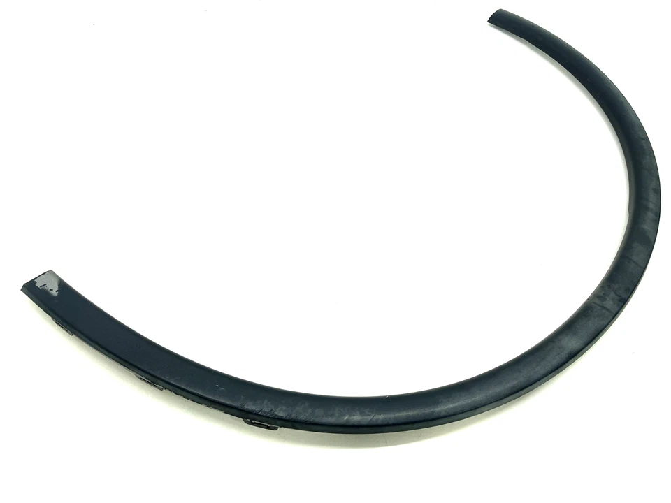 Dodge Durango 2011-2025 guardabarros del pasajero delantero moldura del arco de rueda OEM negro Foto 1 de 4