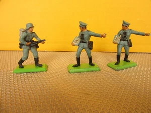 VTG BRITAINS LTD DEETAIL GERMAN WWII SOLDIERS - LOT OF 3 - Picture 1 of 6