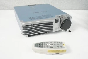Proiettore multimediale dati Mitsubishi XD70U grande schermo con custodia e telecomando - Foto 1 di 13