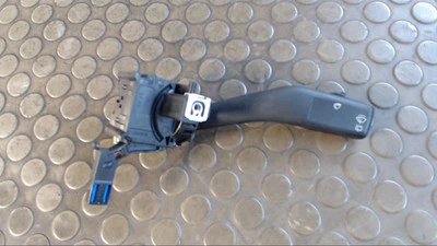 Scheibenwischerschalter VW Golf Plus 1.9 TDI 1K/1KP/5M/1KM 1K0953519 12 Monate - Bild 1 von 4