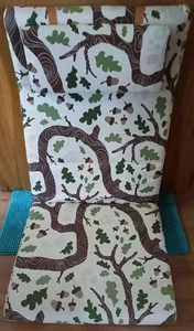 IKEA Poäng Polster Sitzkissen Karlsro Eiche Blätter weiß grün braun - Bild 1 von 5