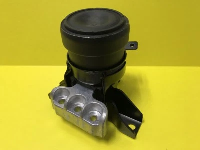 Montaje motor lado derecho motor Suzuki SX4 10-13 Foto 1 de 2