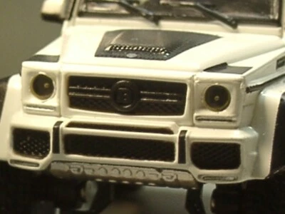 Minichamps BRABUS 4x4 auf Basis Mercedes G 500, 2016, weiss - 870 037200 - 1:87 - Bild 1 von 4