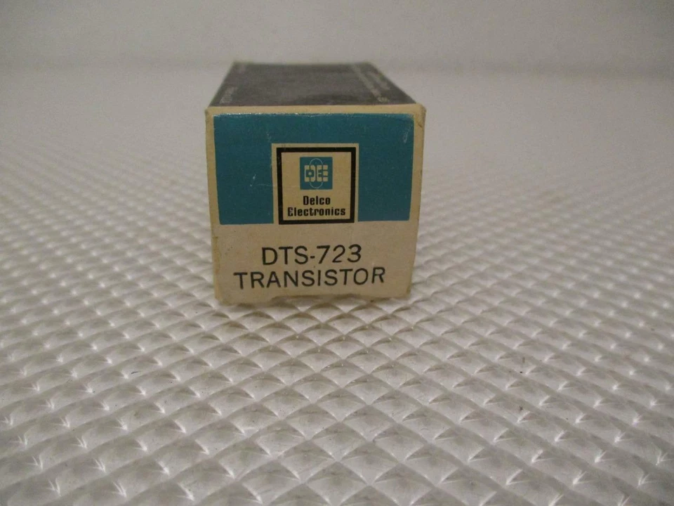 UN NUEVO TRANSISTOR ELECTRÓNICO DELCO DTS-723. Foto 1 de 1