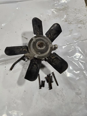 Dodge Ram 1500 1994-2001 aspa de ventilador con embrague y bomba de agua 52027999 OEM Foto 1 de 4