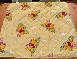Vintage Winnie The Pooh Zipper Folding Travel Blanket - Picture 1 of 4
