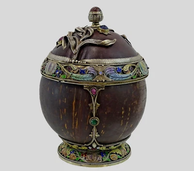 Hibjan Samu AUSTRIA HUNGRÍA CAJA COCO PLATA ESMALTE DIAMANTE ESMERALDA RUBÍ 1896 Foto 1 de 4