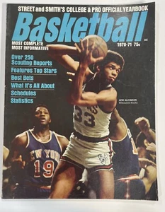 STREET AND SMITH'S BASKETBALL YEARBOOK 1970-71 Lew Alcindor - Picture 1 of 12