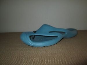 Women's KEEN Maui Teal Blue Slip-On Toe  Post + Guard Molded Rubber Sandals ~ 8