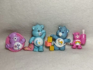 Lotto due figurine Care Bears 1984 ACC Kenner miniatura blu baby tugs ring - Foto 1 di 8