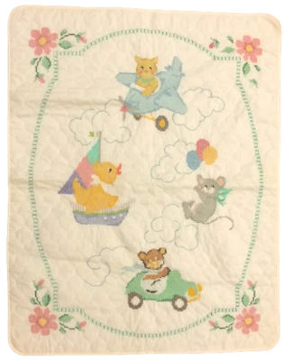 COLCHA BEBÉ COSIDA A MANO 41" X 33" Animales Cuna Manta Foto 1 de 4