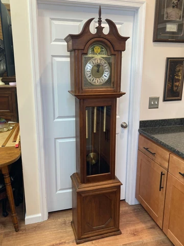 Daneker Grandmother's Clock Williamsburg Model Westminster Chimes Cherry Case Cover