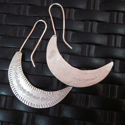 Silver Earrings Hill Tribe Handcraft Ethnic Artisan Moon Curves aucmon - Image 1 of 4