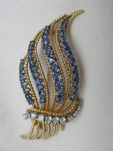 Nachlass 14K Gold Feder Anstecknadel mit gut passenden kornblumenblauen Saphiren & Diamanten - Bild 1 von 12