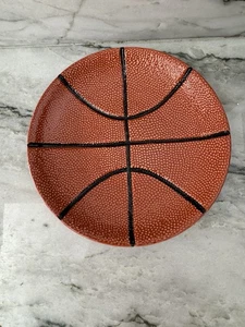 "Plato de baloncesto deportivo Pottery Barn Game Plan retirado aros de cerámica de 8""" - Imagen 1 de 5