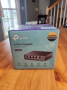 TP-LINK Technologies TP-Link (TL-SG105) Externer Switch mit 4 Ports - Bild 1 von 5