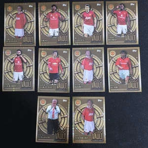 2025/26 Topps Manchester United Collector Tin Gold Vault Set Ferguson Rooney - Bild 1 von 4