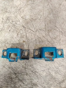 73-77 EL CAMINO TAILGATE LATCH CATCH STOP SET - Foto 1 di 6