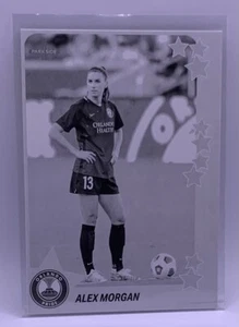2021 ALEX MORGAN ORLANDO PRIDE PARKSIDE NWSL STELLE PARALLELE BIANCO E NERO #S31 - Foto 1 di 5