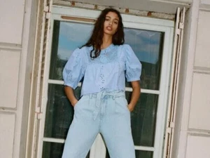 Women Crop Boho Blouse Size M Light Blue 100% Cotton Eyelet Crochet Puff Sleeves - Picture 1 of 13
