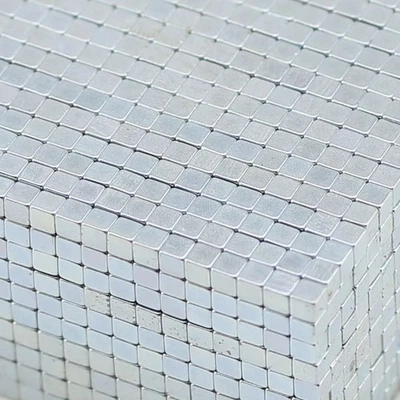 5-1000x NEODYM WÜRFEL MAGNETE 2x2x2 mm NdFeB N42 180G Modellbau Basteln Mini - Bild 1 von 3