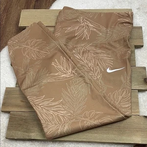 Nike One Luxe Leggings de tiro medio Tropical Dorado Talla 3X - Imagen 1 de 6