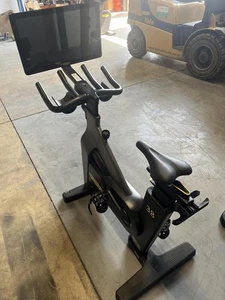 Technogym Bike - Picture 1 of 4
