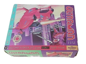 Ultraman DEFENCE FIGHTER JET & Action Figure ~ Vintage 1991 Dreamworks Toys - Picture 1 of 7
