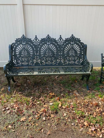 VICTORIAN STYLE CAST IRON BENCH - R714 Cover