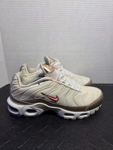 Nike Air Tn CJ9980-100 Max Plus Light Orewood Brown Shoes Women’s Size 8 - Picture 1 of 8