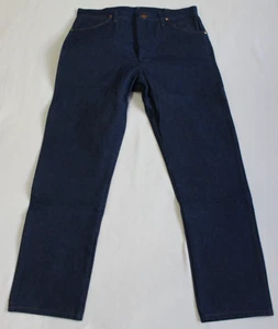 Neu mit Etikett Wrangler Herrenjeans Größe 37 x 32 blau Pro Rodeo 13 MWZ Wettbewerb Passform Cowboy - Bild 1 von 9