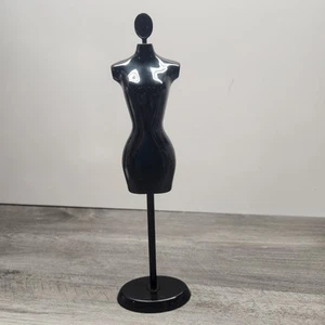 Barbie Bambola Forma Vestito Manichino Vestiti Espositore Modello Stand Porta - Foto 1 di 9