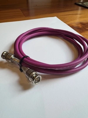 Apogee 7 ft Wyde-Eye 75-ohm digital cable, Canare BNC-BNC connectors - Image 1 of 4