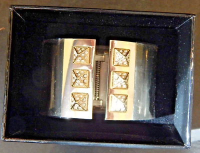 NUEVO EN CAJA Pulsera Brazalete Victoria's Secret Escandaloso Oro Bisagras Cristal Pico - 1.5" Foto 1 de 4