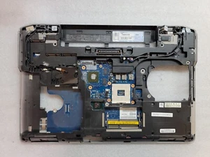 Placa madre para computadora portátil Dell Latitude E6520 Nvs 4200M video LA-6561P 0CYF99 con marco - Imagen 1 de 5