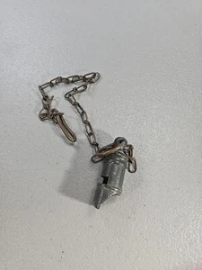 Silbato de bronce vintage con cadena - sin marcas - Imagen 1 de 9